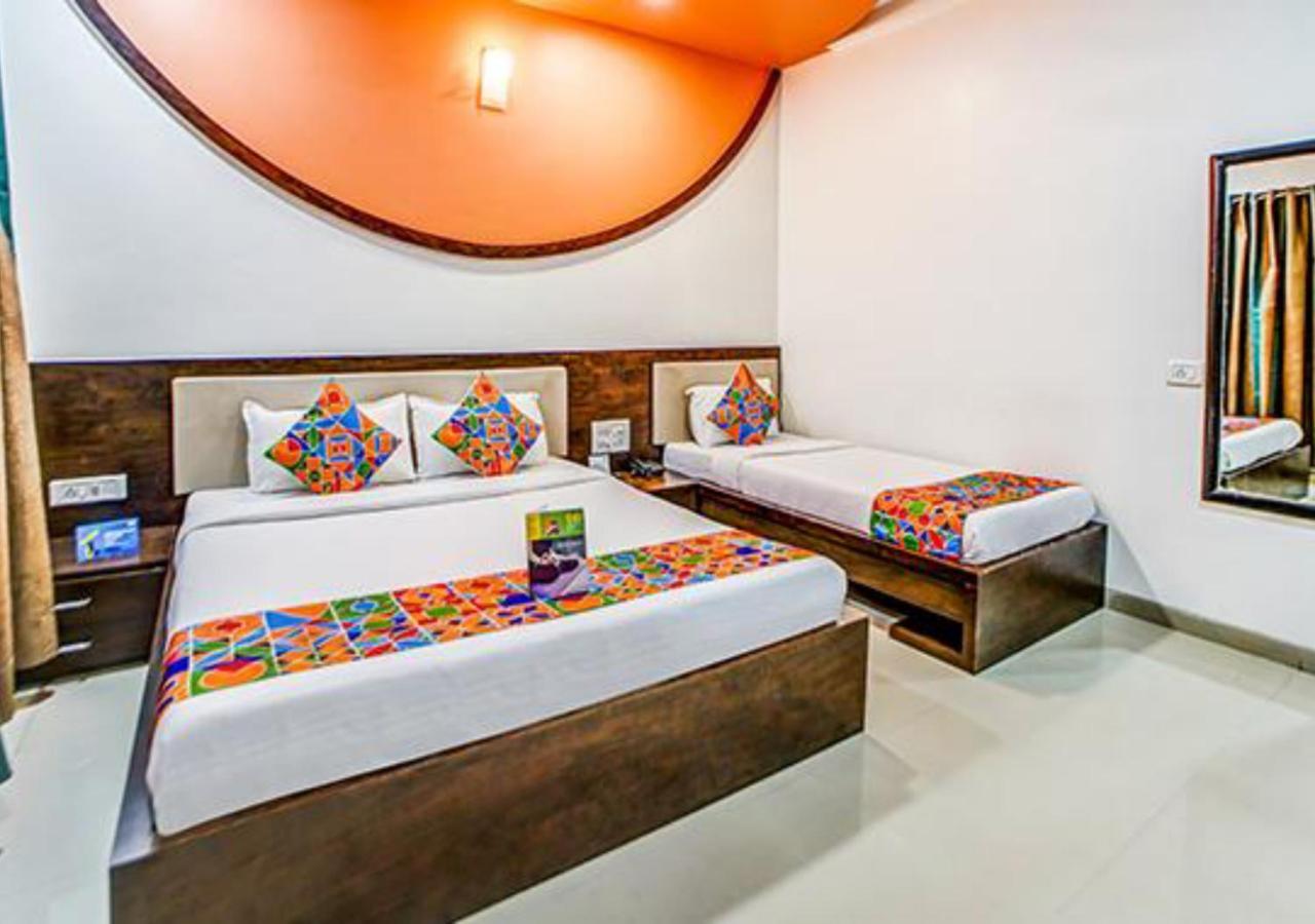 Hotel Adore Palace - Mumbai, Mumbai